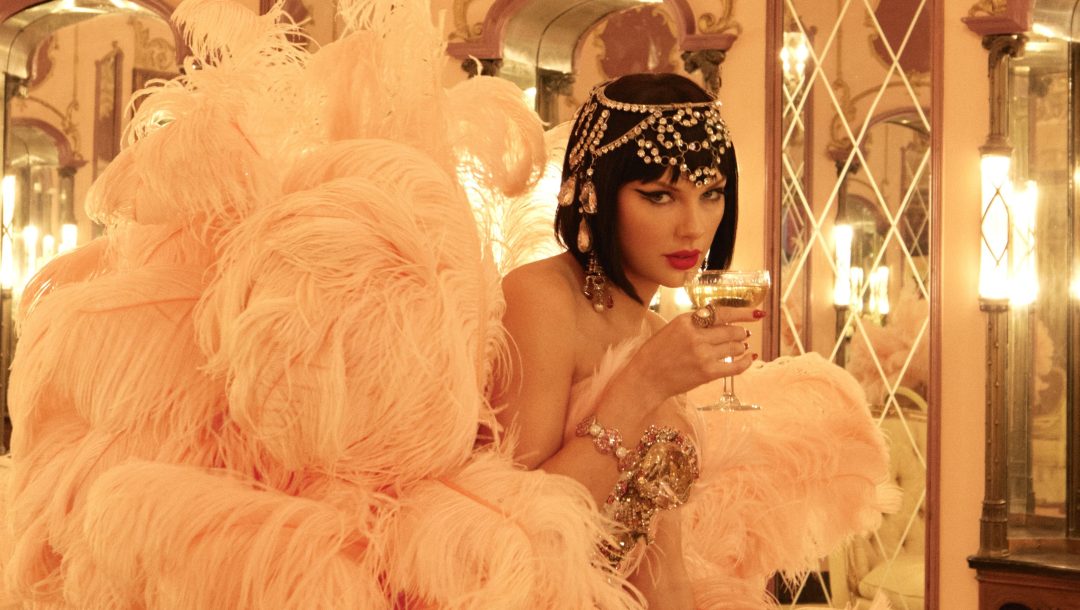 Swift’s Film Tops U.S. Box Office in Weekend Debut