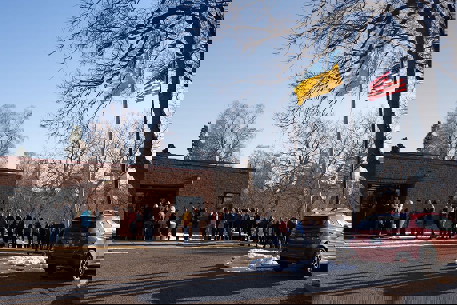 U.S. Parole Delays Leave Ukrainians at Risk of Losing Status — Politics