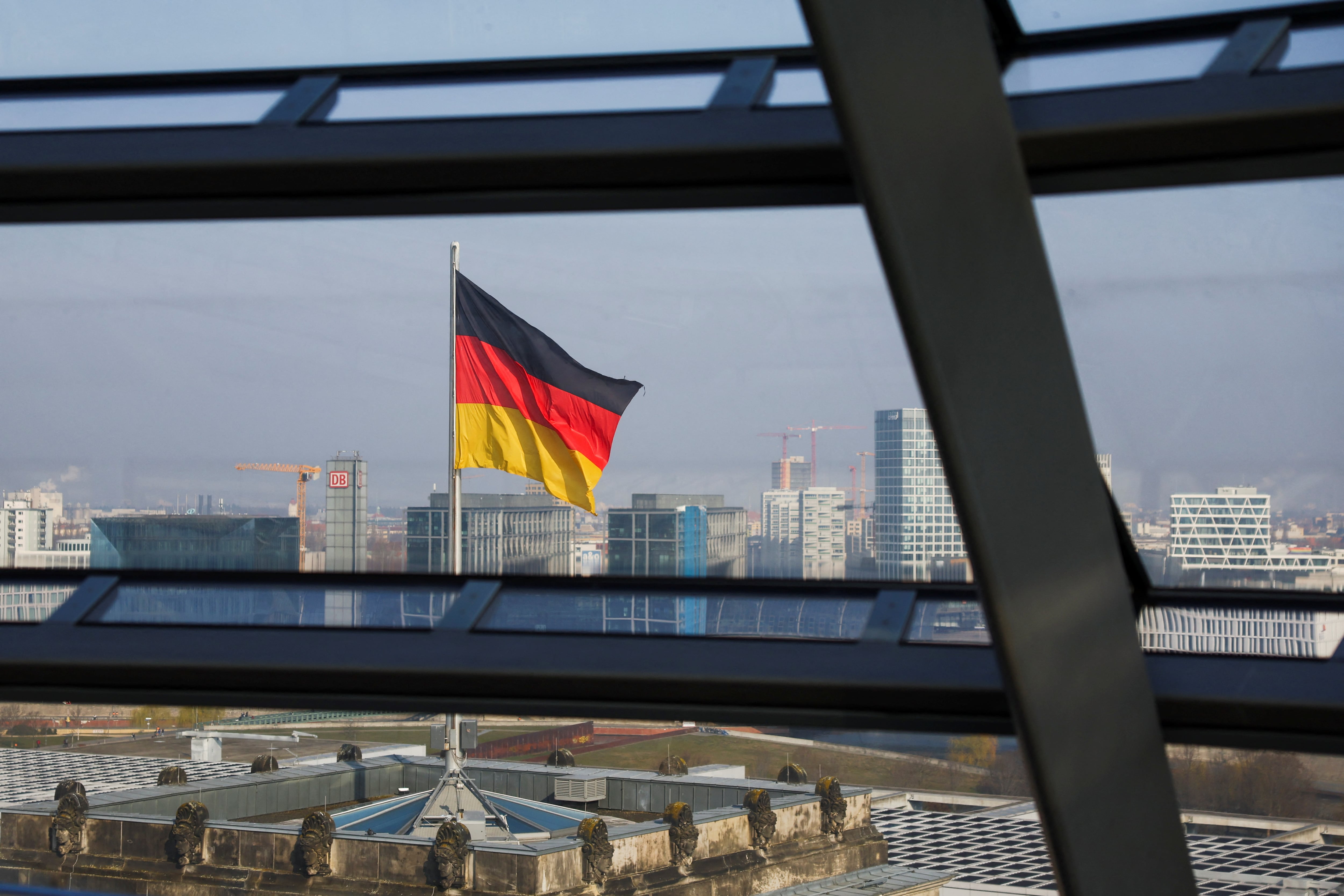 Germany’s €100B State Fund Faces Fierce Debate