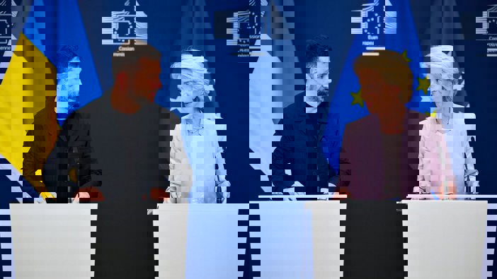 EU Plans €140 Billion Scheme to Fund Ukraine via Russian Assets — Politics