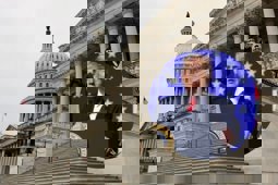 Trump Threatens Federal Layoffs Amid US Shutdown