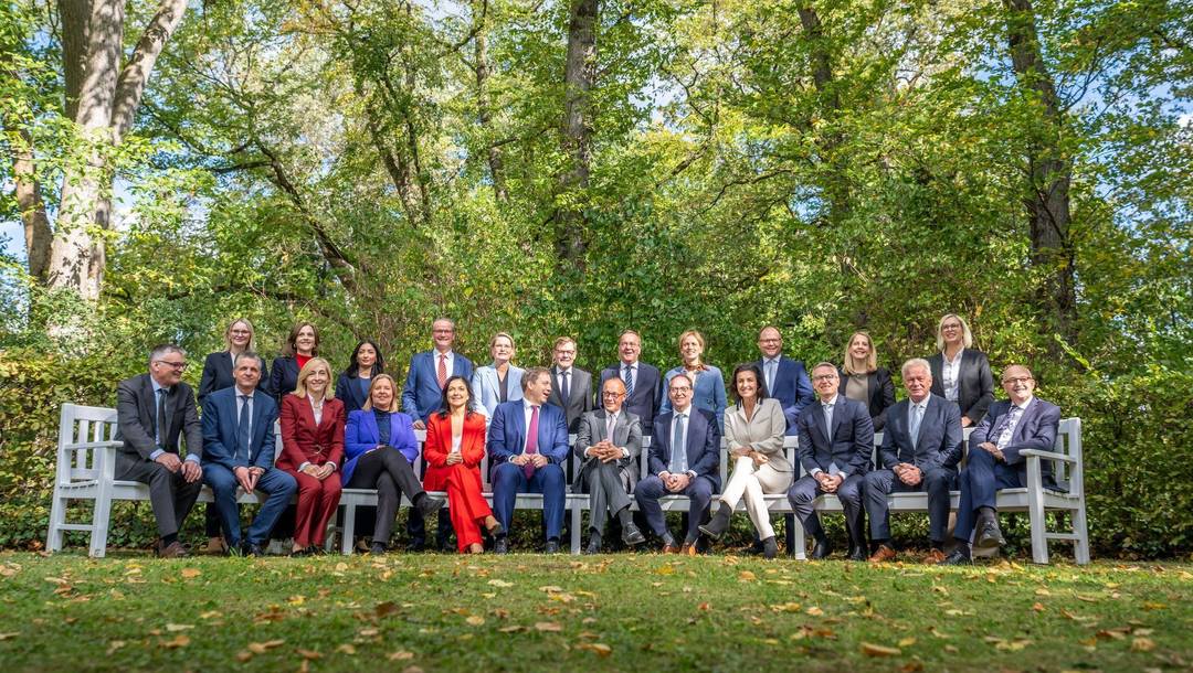 Cabinet Retreat Launches State Reform & Mood Reset